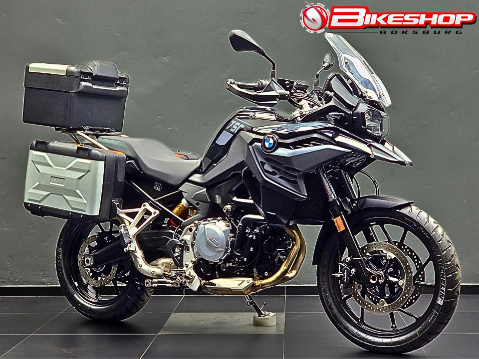 BMW F 750 GS STYLE TRIPLE BLACK, image 2