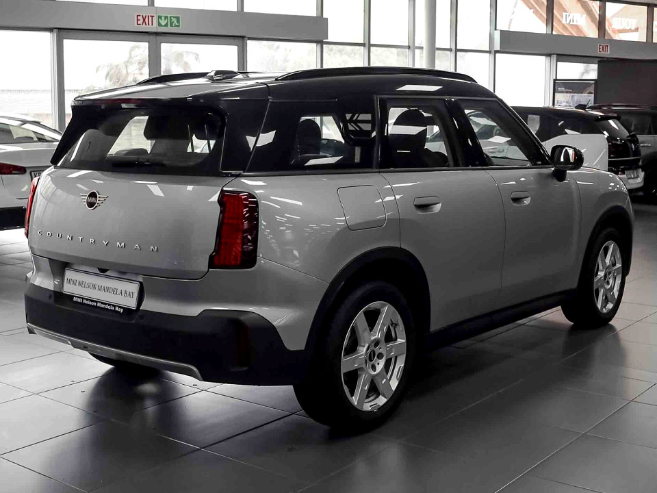MINI COOPER COUNTRYMAN C (U25), image 2
