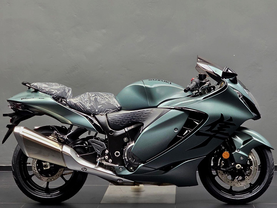 SUZUKI 1300, image 2