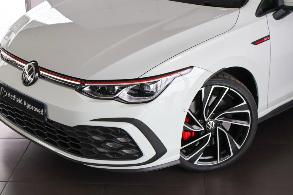 Volkswagen Golf 8 GTI 2.0 TSI DSG, image 2