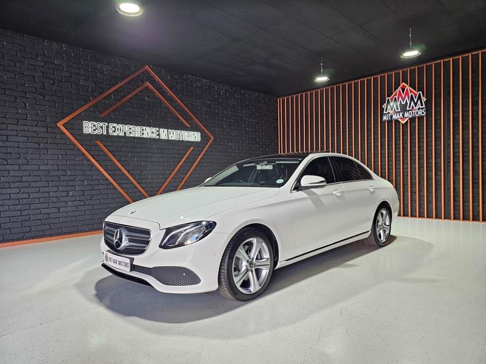 Mercedes-Benz E200, image 1