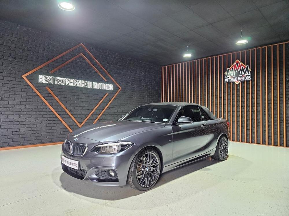 BMW 220i Convertible M Sport Auto, image 1