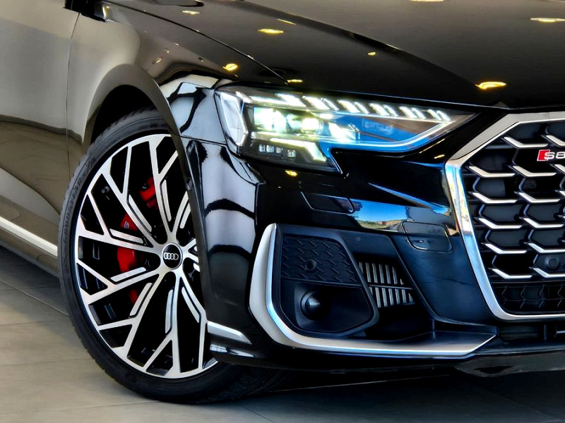 AUDI S8 QUATTRO TIP, image 2