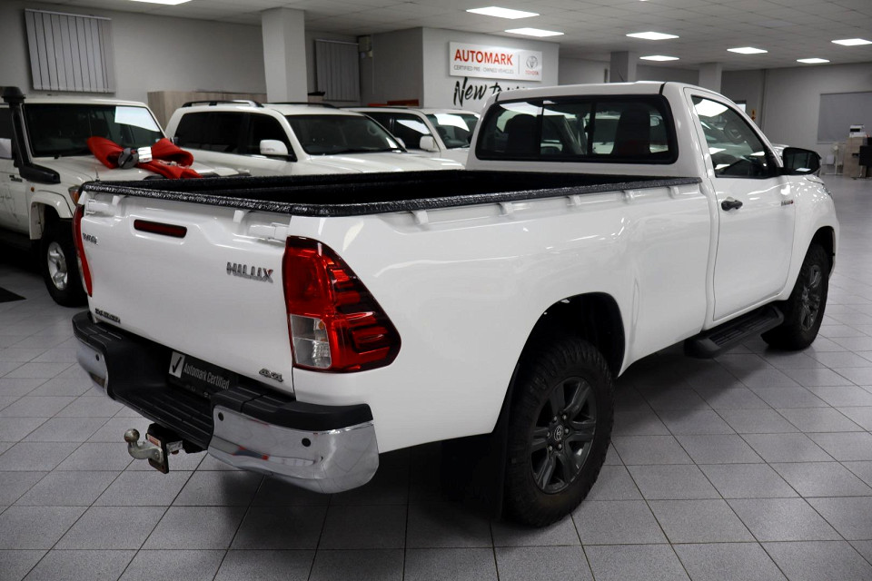 Toyota Hilux 2.4 GD-6 4X4 Raider 6MT, image 2