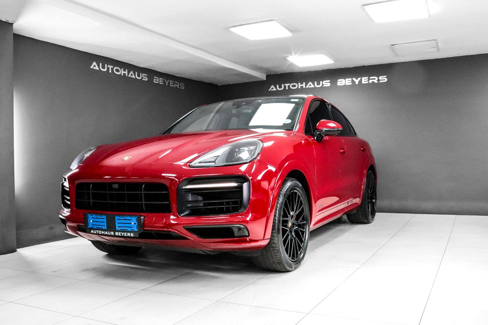 PORSCHE CAYENNE GTS COUPE