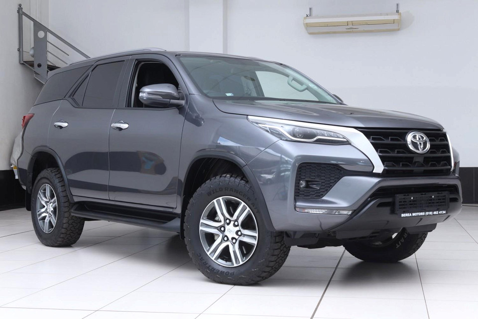 Toyota Fortuner 2.4GD-6 R/B A/T, image 1