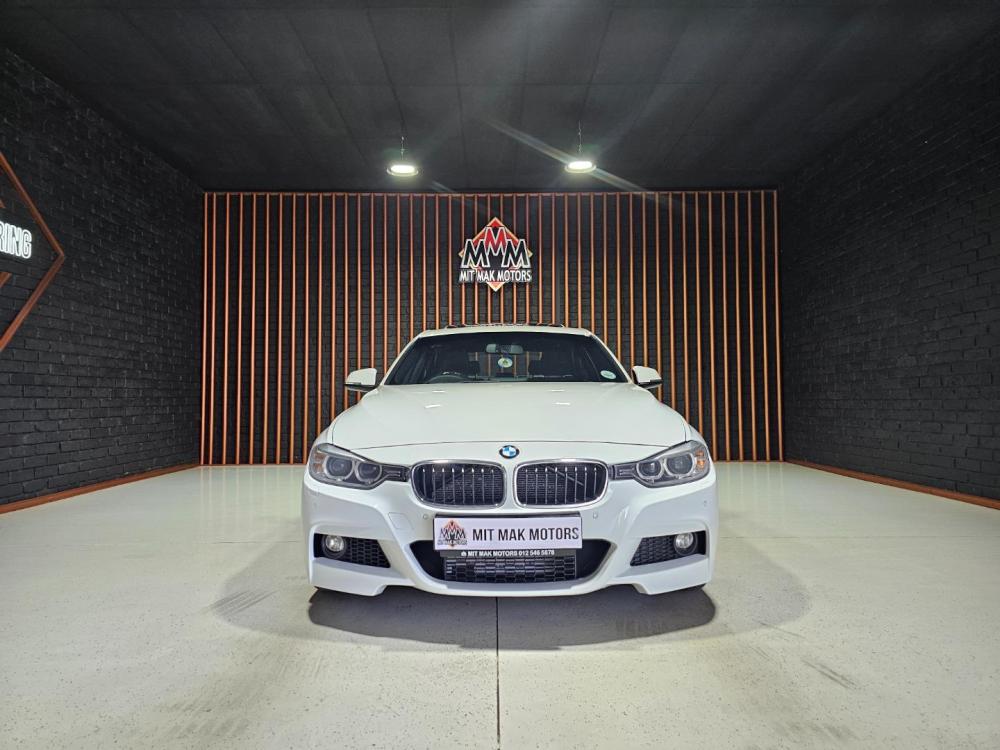 BMW 330d M Sport, image 2
