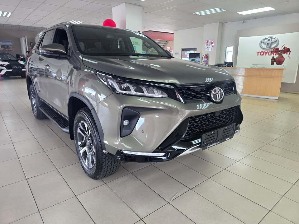 TOYOTA FORTUNER 2.8GD-6 4X4 A/T, image 1