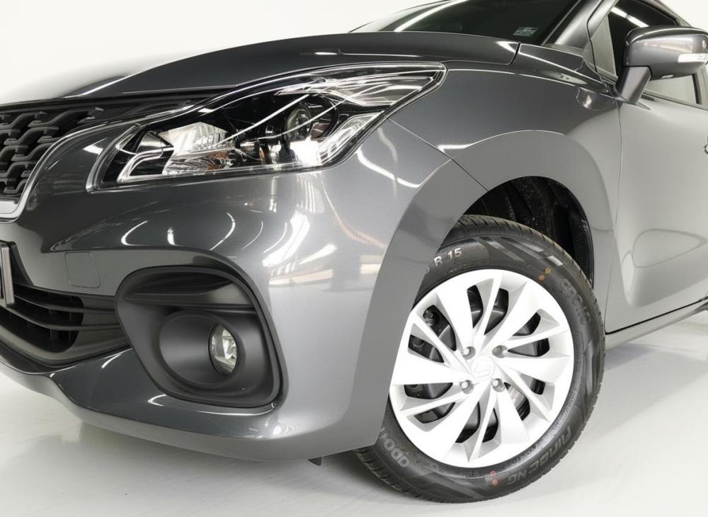 Suzuki Baleno 1.5 GL, image 2