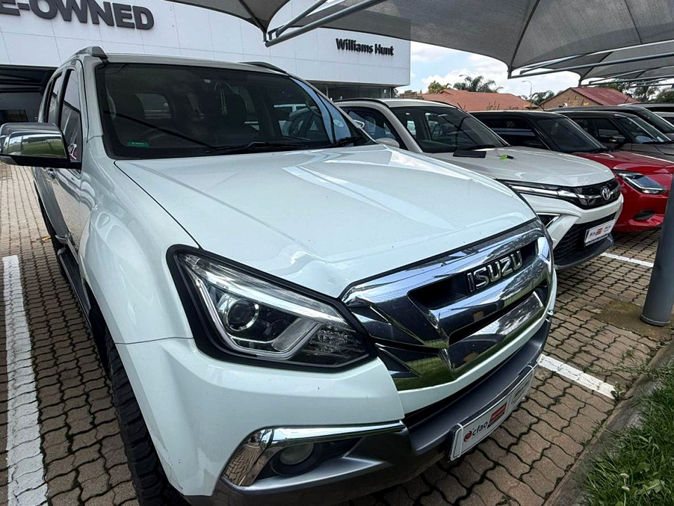 ISUZU MU-X 3.0D A/T, image 2