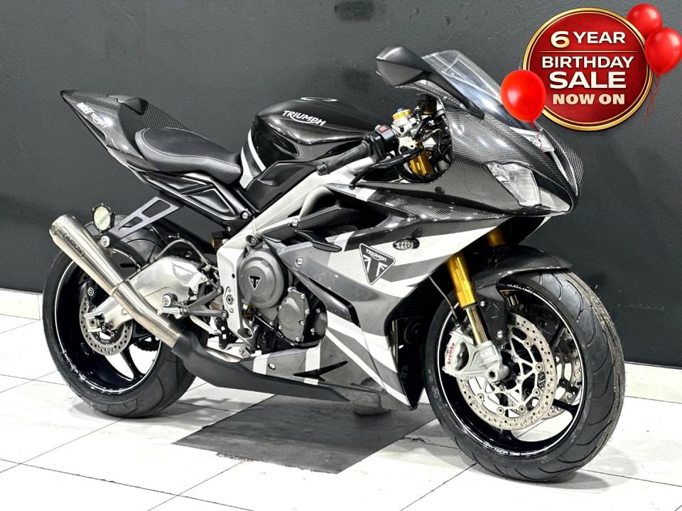 TRIUMPH 765 Moto 2, image 1