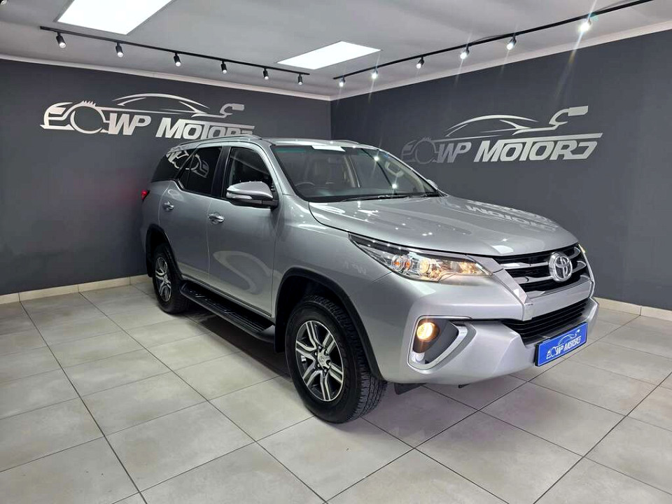 TOYOTA FORTUNER 2.4GD-6 R/B A/T, image 1