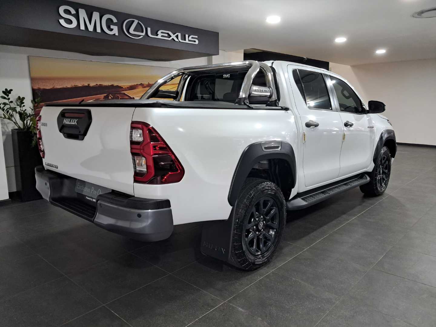 TOYOTA HILUX 2.8 GD-6 RB LEGEND A/T P/U D/C, image 2