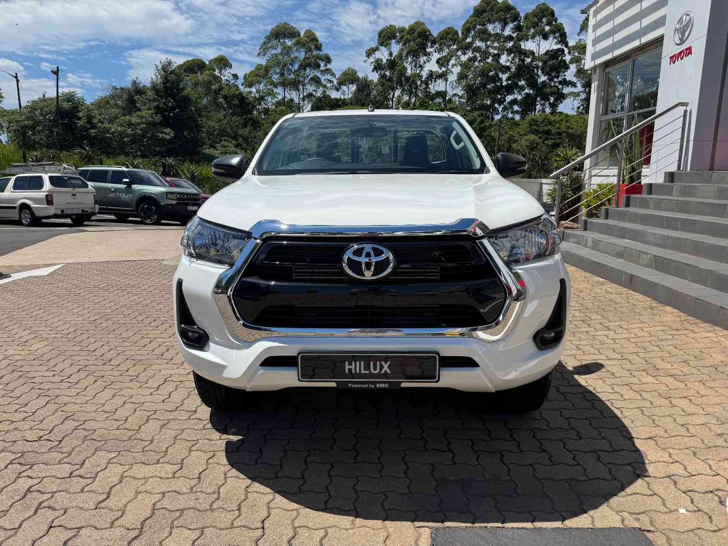 Toyota Hilux 2.4 GD-6 4X4 Raider 6AT, image 2