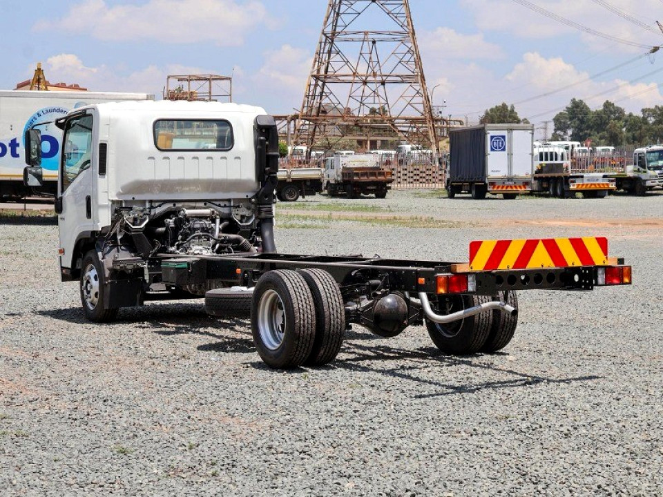 ISUZU NPR 400 AMT C/C, image 2