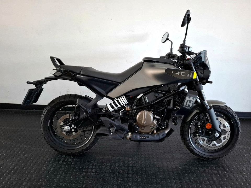 HUSQVARNA 401 SVARTPILEN, image 1