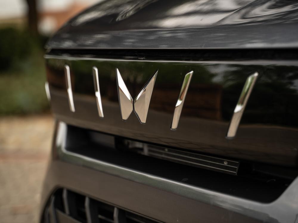 Mahindra XUV3X0 1.2 AX5 AT, image 2