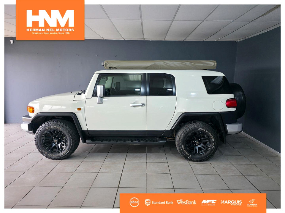 TOYOTA L/CRUISER FJ 4.0 V6 CRUISER, image 2