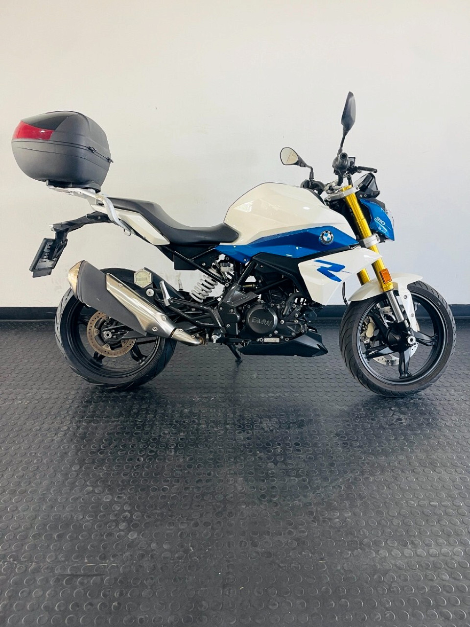 BMW G 310 R LIGHT WHITE, image 1