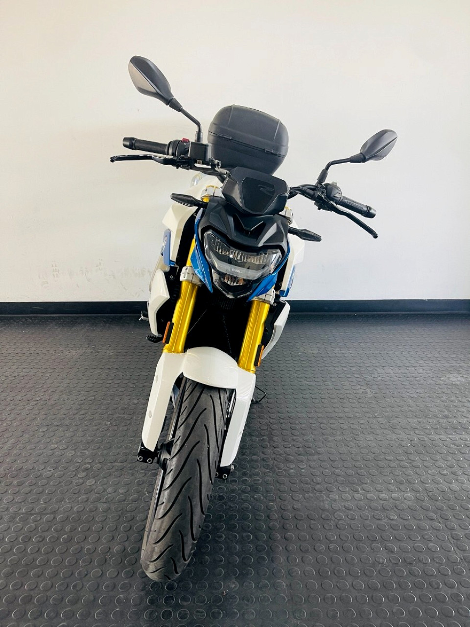 BMW G 310 R LIGHT WHITE, image 2