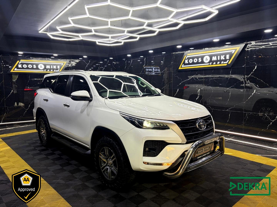 Toyota Fortuner 2.4GD-6 R/B A/T, image 1