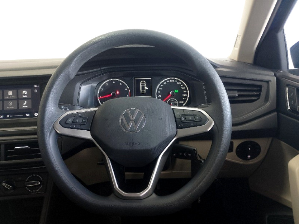 VOLKSWAGEN POLO 1.6, image 2