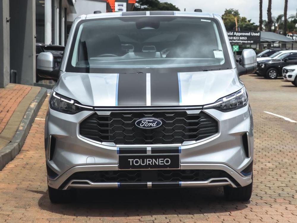 Ford Tourneo Custom Sport  2.0L Diesel 8AT 4x2 SWB Bus, image 2