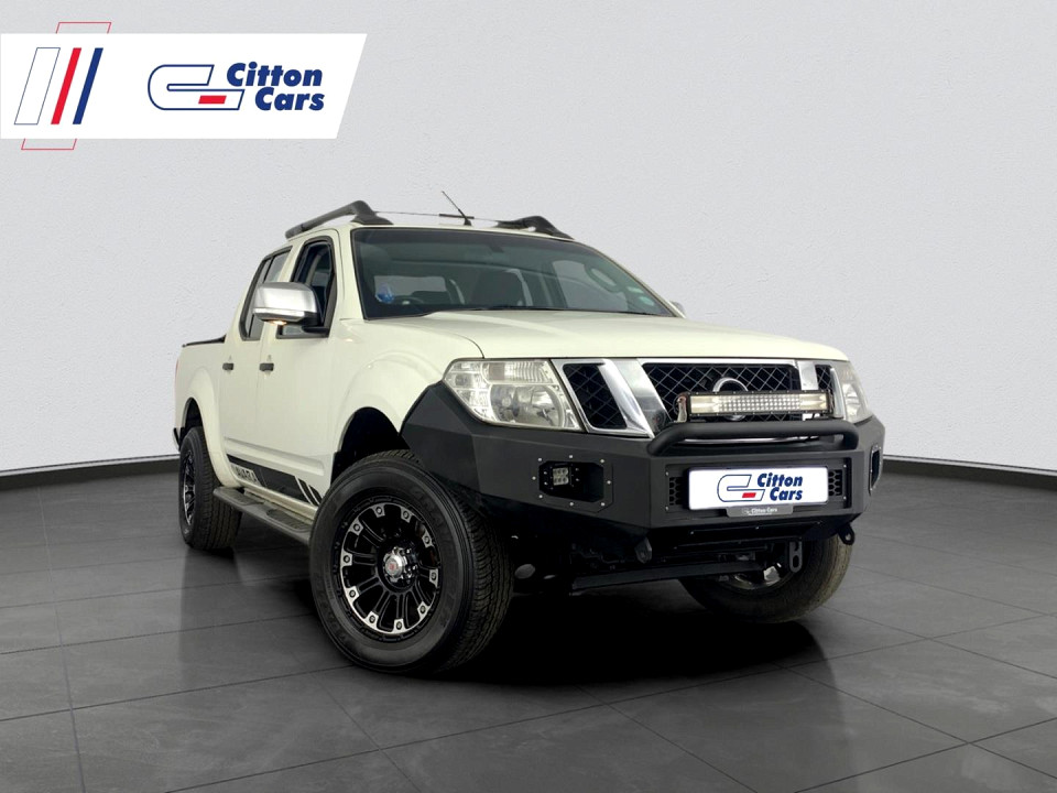 Nissan Navara 2.5dCi double cab 4x4 LE auto, image 2