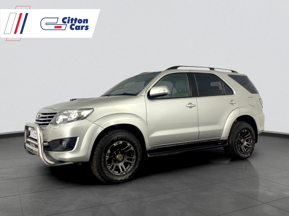 Toyota Fortuner 3.0D-4D 4x4 auto, image 1