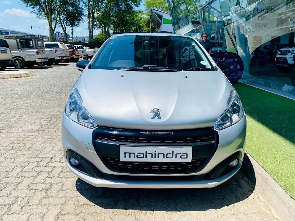 PEUGEOT 208 1.2T PURETECH GT LINE 5DR, image 2