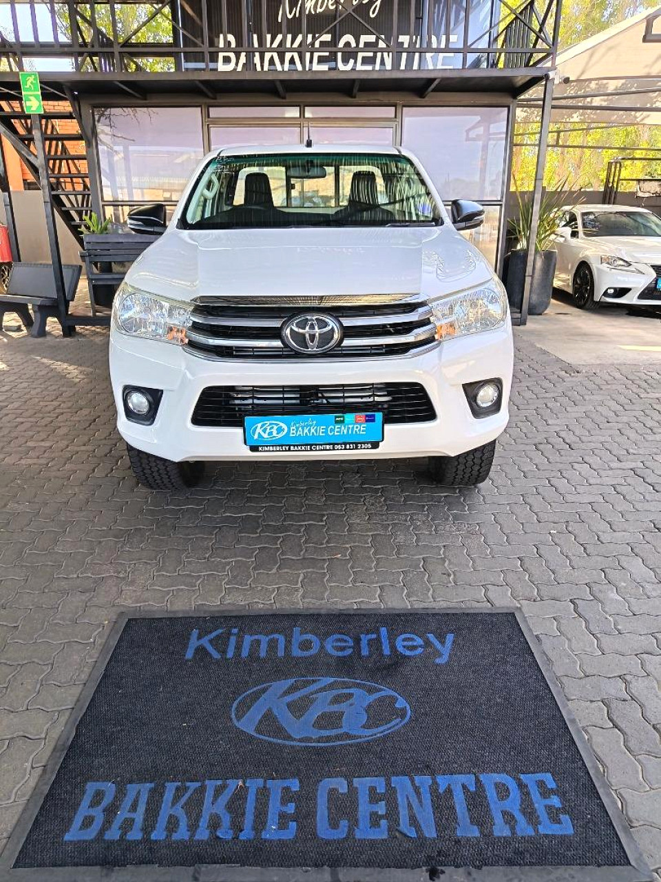 TOYOTA HILUX 2.4 GD-6 RB SRX P/U S/C, image 2