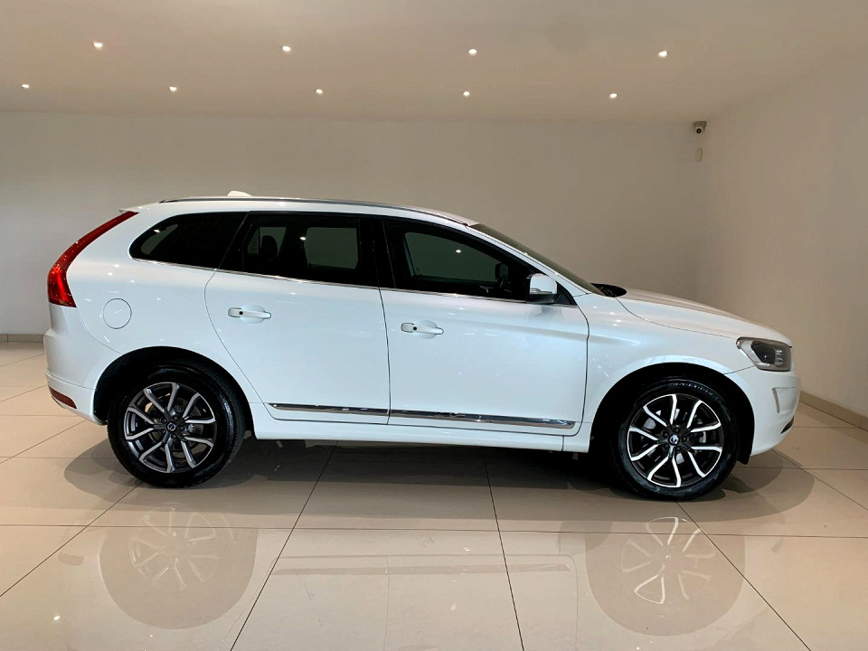 VOLVO XC60 D4 INSCRIPTION GEARTRONIC (DRIVE -E), image 2