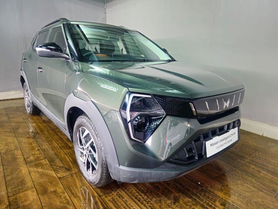 MAHINDRA XUV3XO 1.2T AX5 A/T, image 1