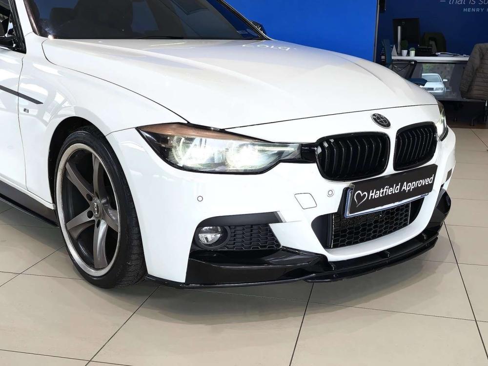 BMW 320i Edition M Sport Shadow auto, image 2