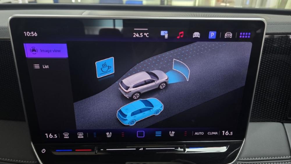 Volkswagen Tiguan Life 2.0 TDI  110 kW 4Motion DSG, image 2