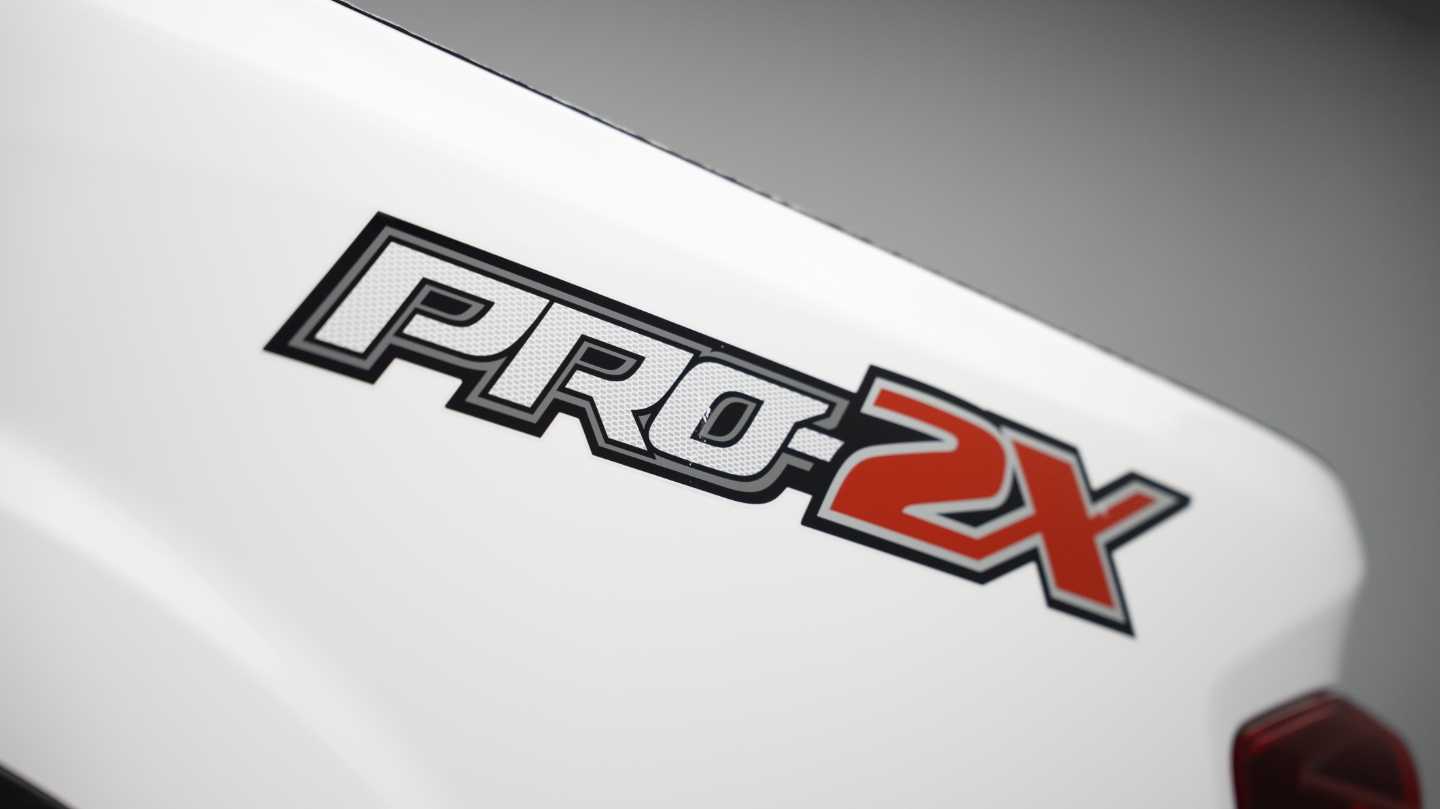 NISSAN NAVARA 2.5DDTi PRO-2X A/T D/C P/U, image 2