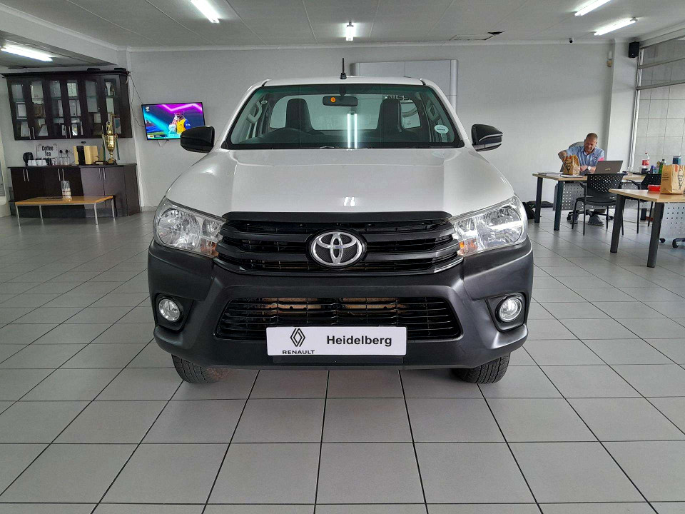 TOYOTA HILUX 2.4 GD-6 RB SR P/U S/C, image 2
