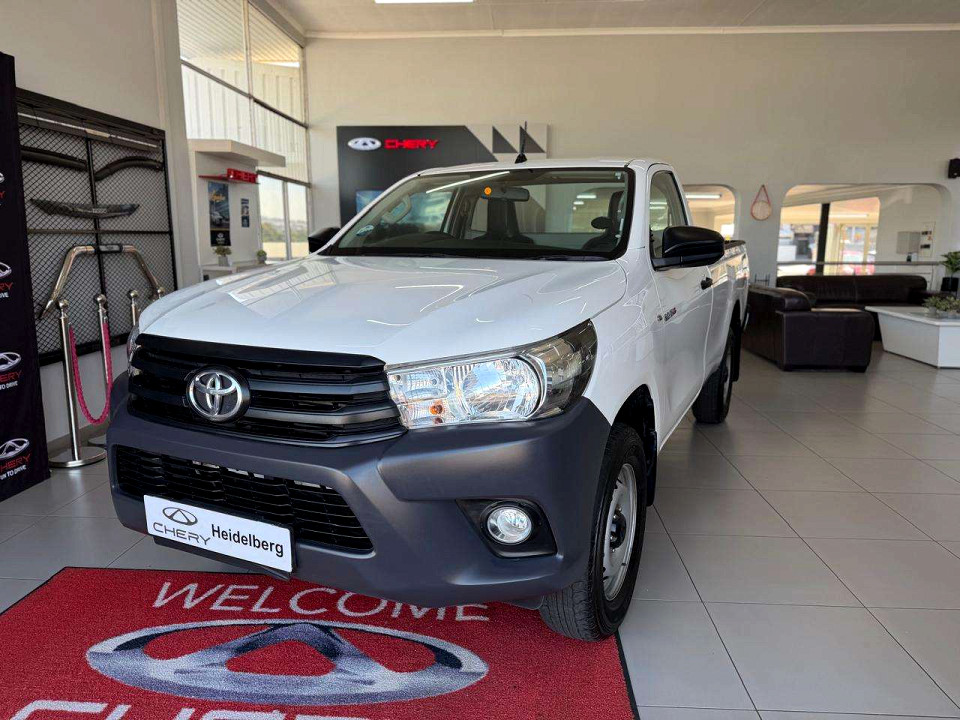 TOYOTA HILUX 2.4 GD-6 RB SR P/U S/C, image 1