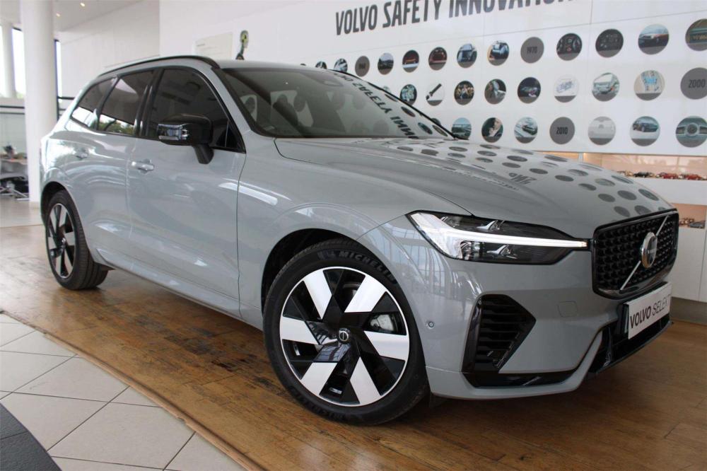 Volvo XC60 T8 Twin Engine Ultimate Dark AWD, image 1