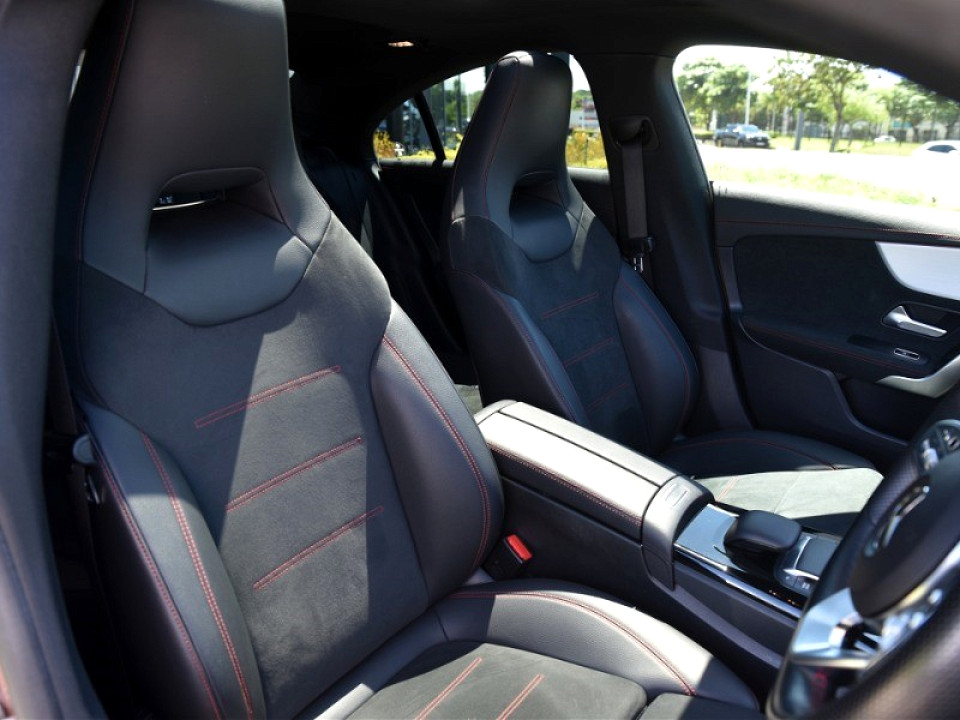 MERCEDES-BENZ CLA 200 PROGRESSIVE A/T, image 2