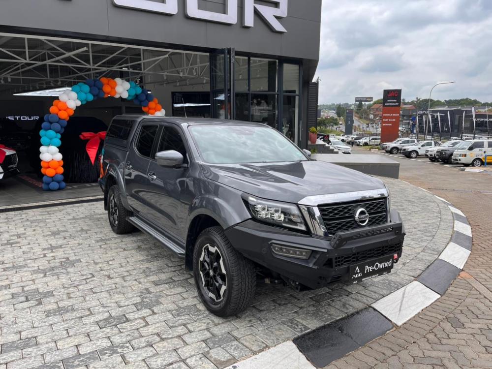 Nissan Navara 2.5DDTi LE Auto D/C P/U, image 1