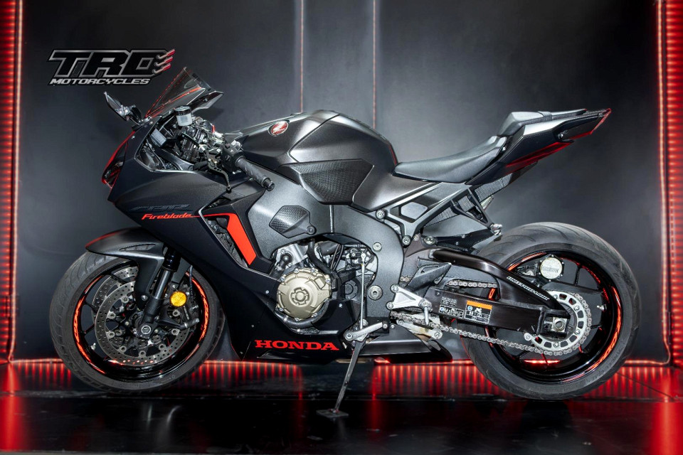 HONDA 1000RR, image 1