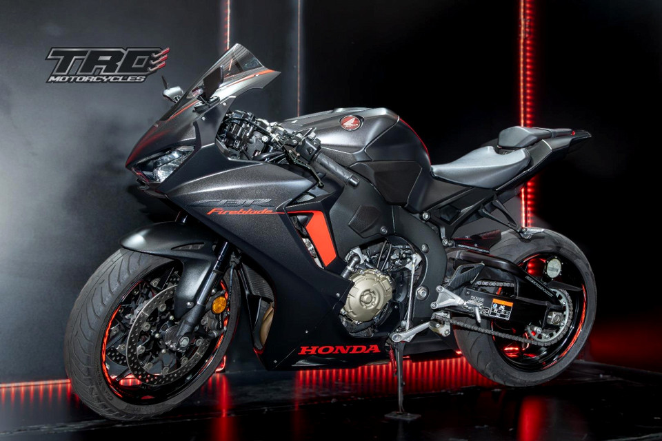 HONDA 1000RR, image 2