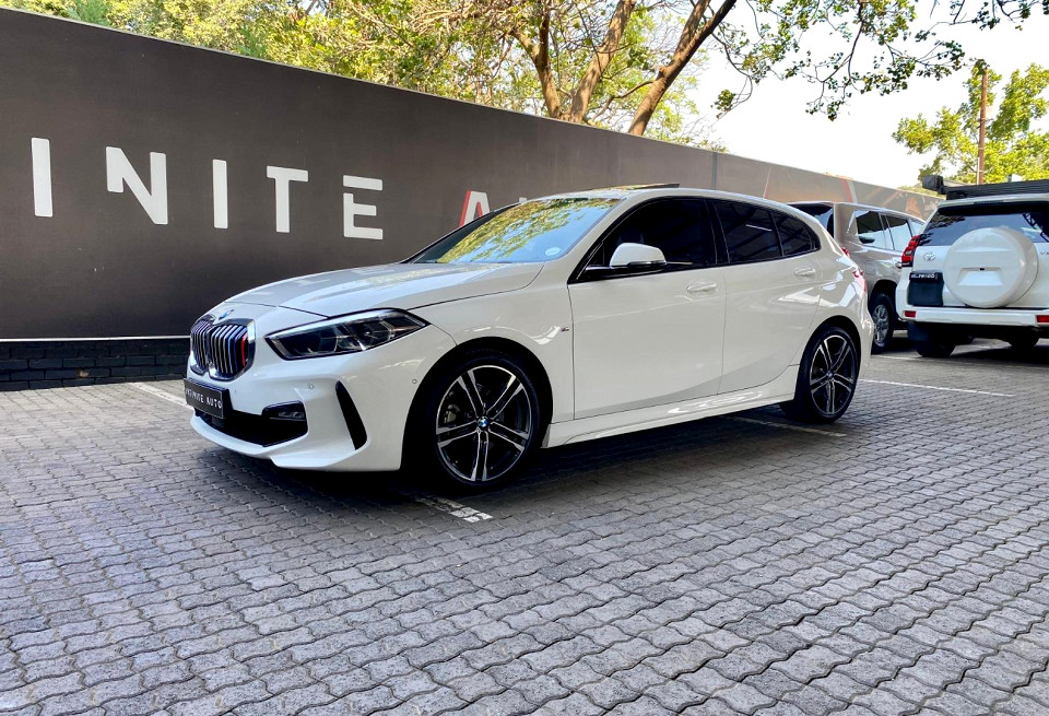 BMW 118i M Sport, image 1