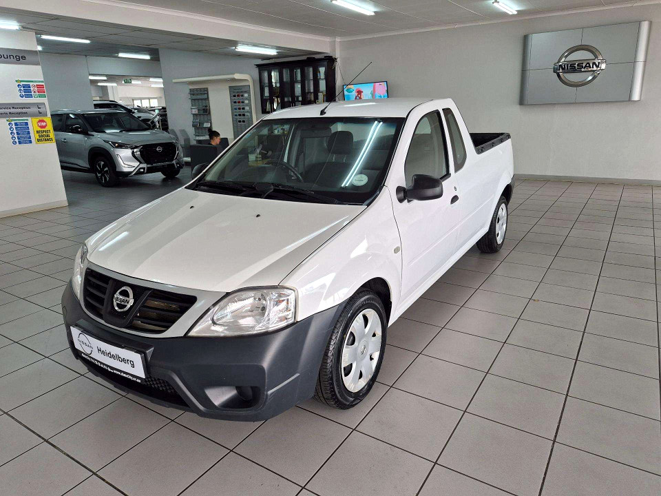 NISSAN NP200 1.6  A/C SAFETY PACK P/U S/C, image 1