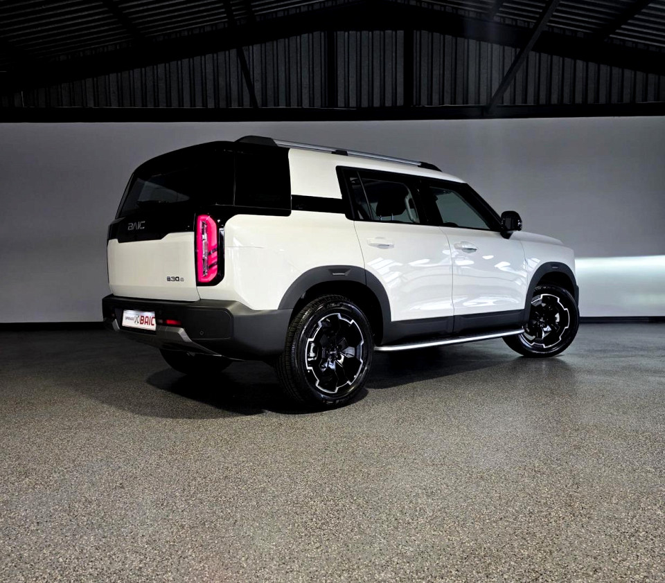 BAIC B30e 1.5T HEV PREMIUM ADVENTURE 4X4 DHT, image 2