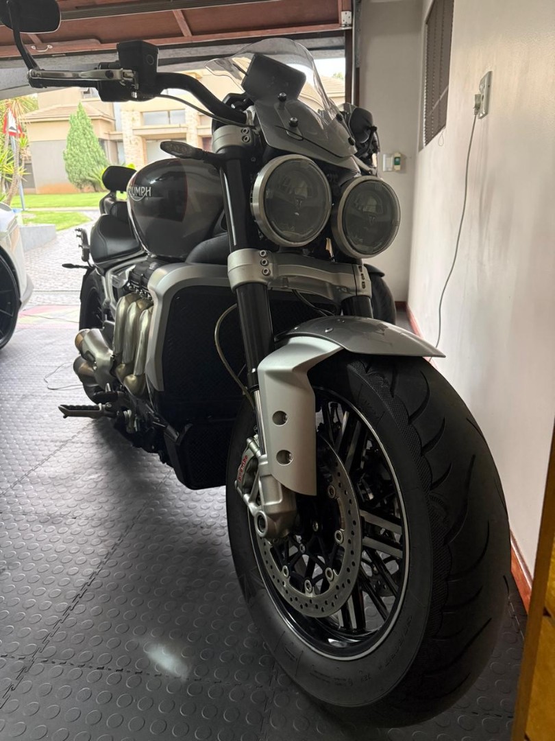 TRIUMPH ROCKET 3 GT, image 1