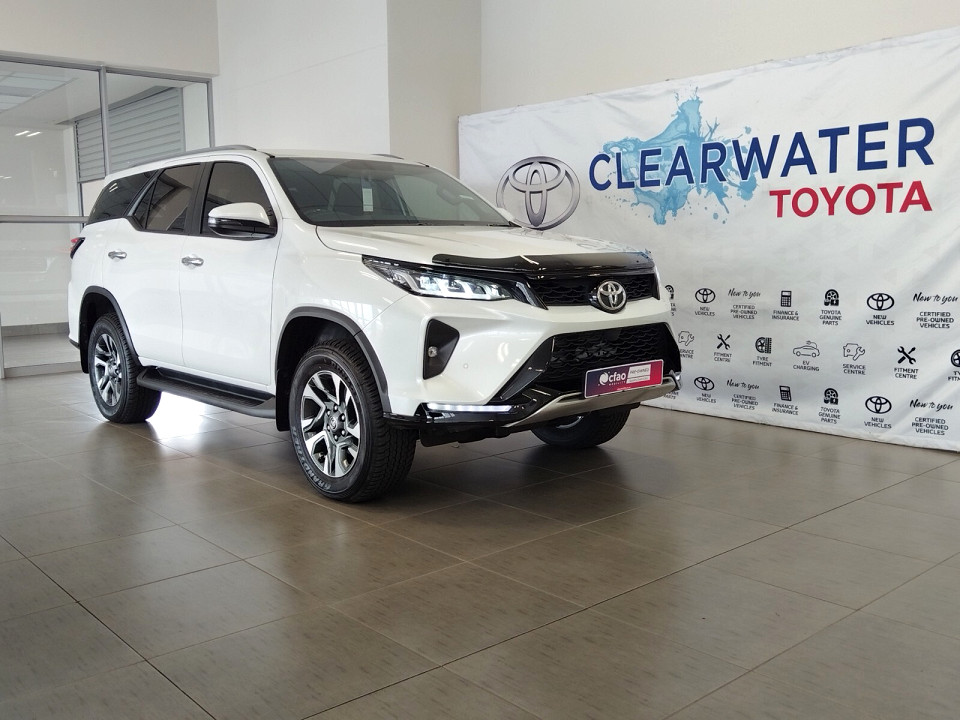 TOYOTA  FORTUNER 2.8GD-6 R/B A/T, image 1