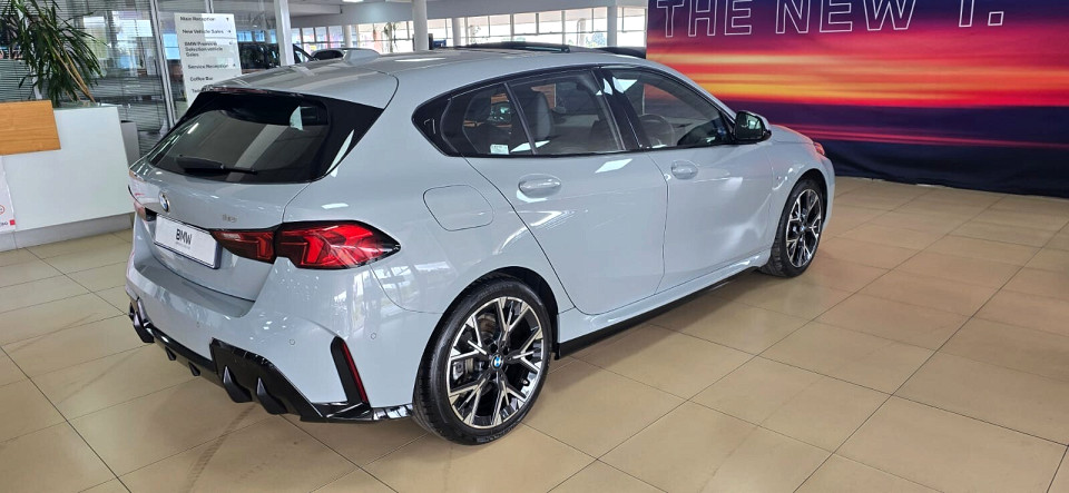 BMW 118 M SPORT A/T (F70), image 2