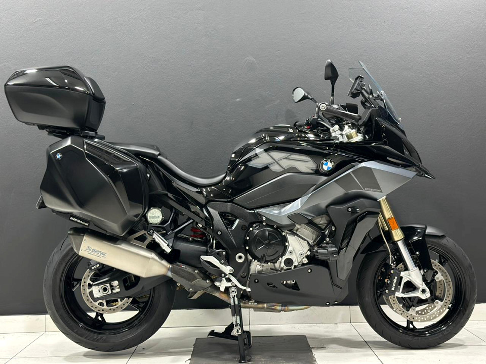 BMW XR TRIPLE BLACK, image 2